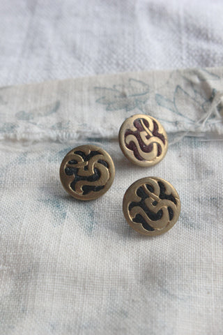 Carved Rope Design Glass Buttons