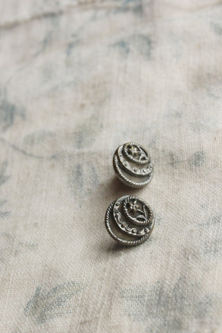 Carved Rope Design Glass Buttons