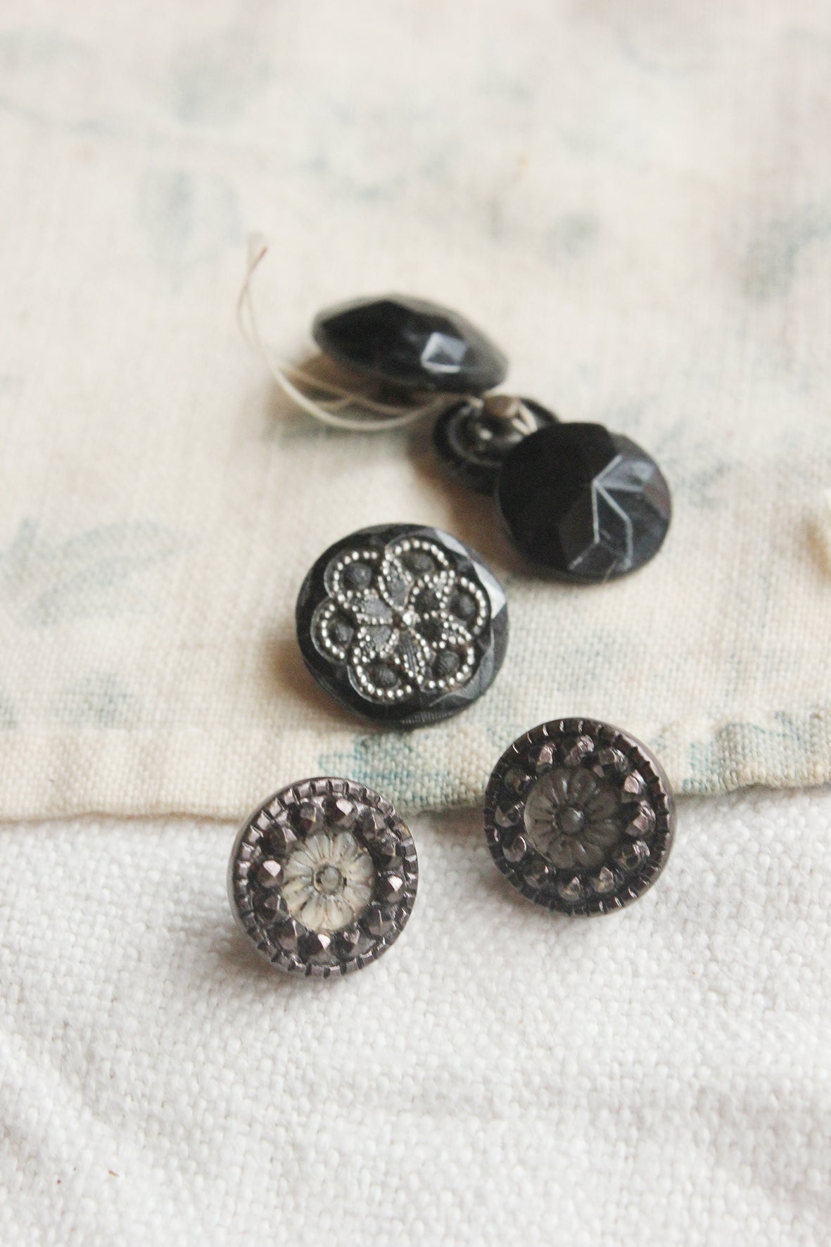 Beautiful Old Varied Jet & Glass Buttons