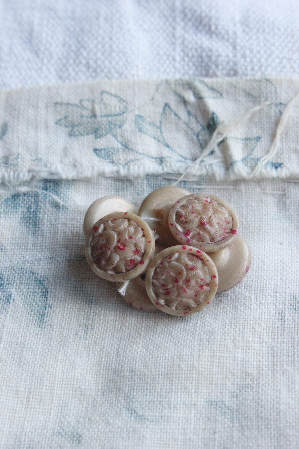 Pressed Resin Bullion Stitch Buttons