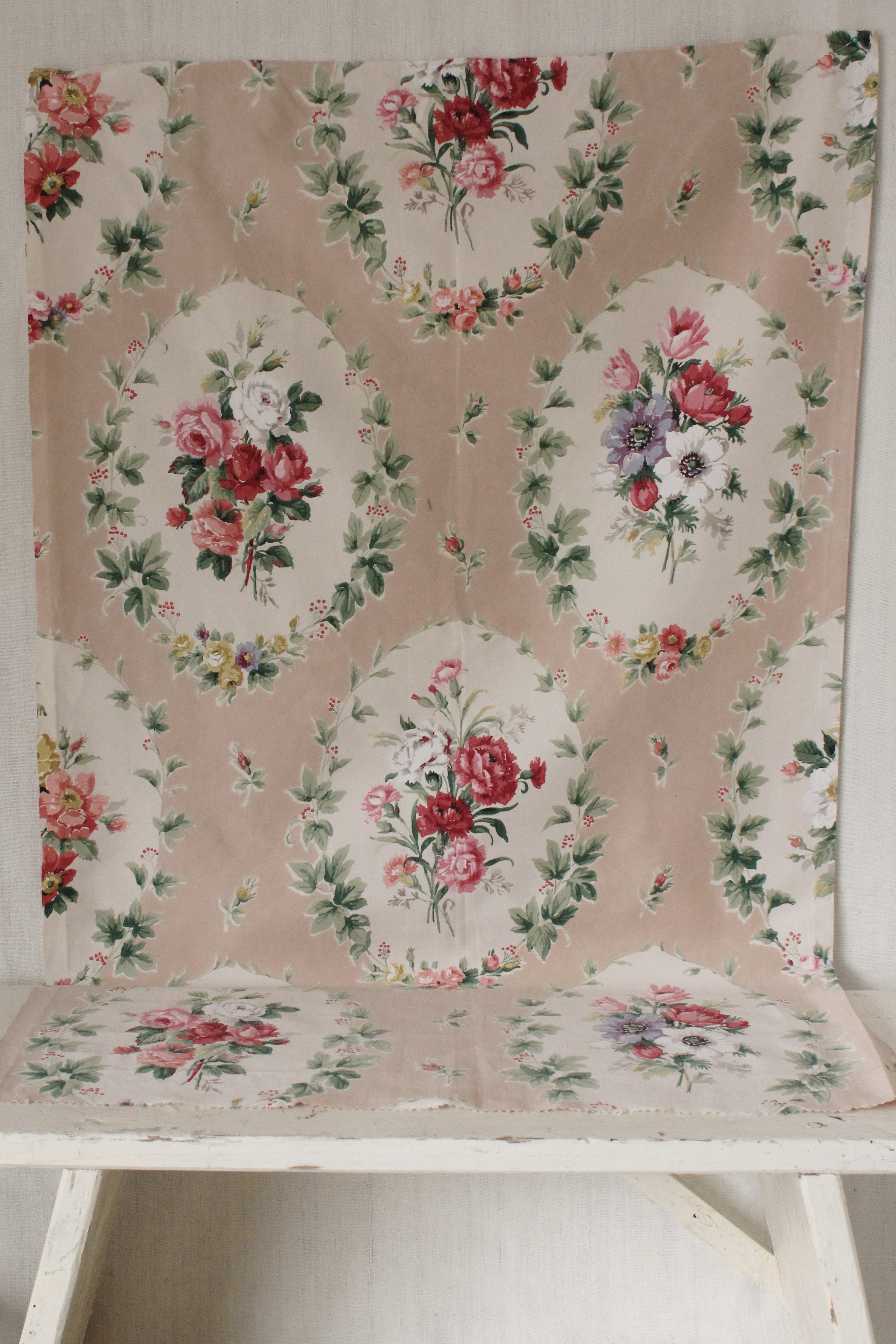 Panel of Thirties Rose & Anemone Cameos