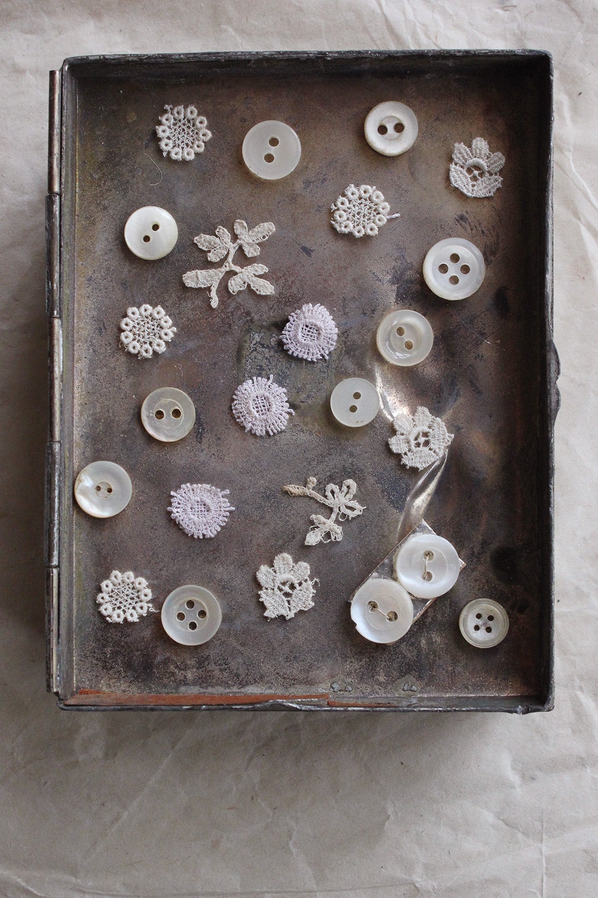 Reclaimed Detailed Decoratives - Ditsy