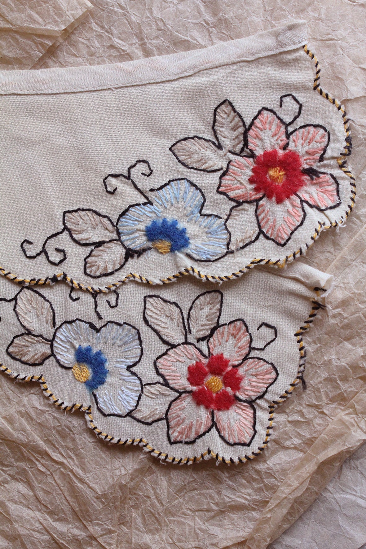 Old Thirties Hand Embroidered Collar