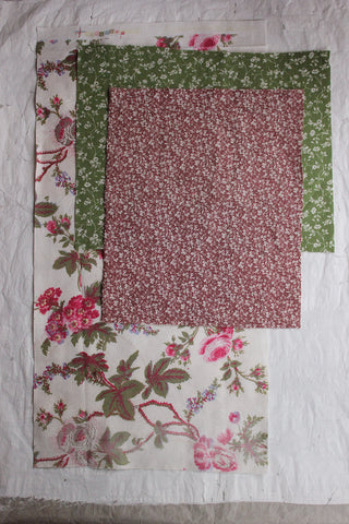 Vintage Time Softened Linen - Stylised Jacobean Florals