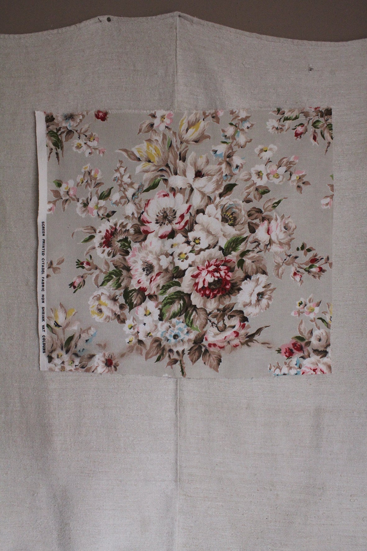 Beautiful Vintage Citadel Panel - White Floral
