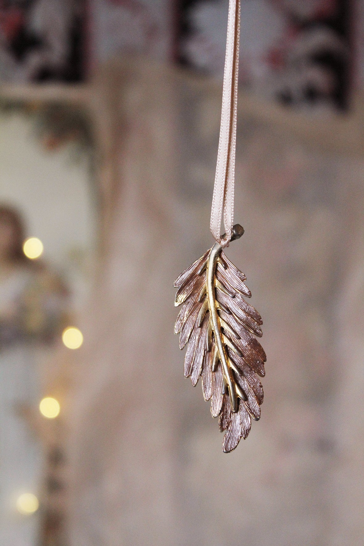 Leaf Brooch Decoration - Sentiment