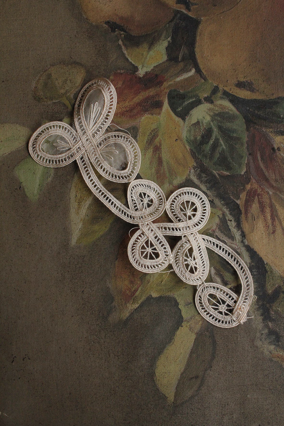 Old Dress Decorative Swirl