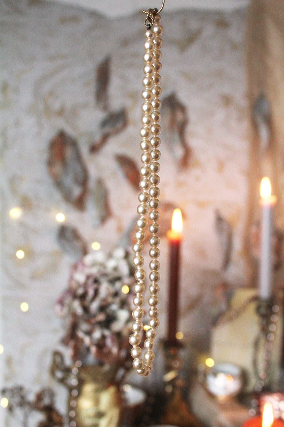 Old Necklace/Garland Wreath Decoration - Winter's Sun - Pearl 2