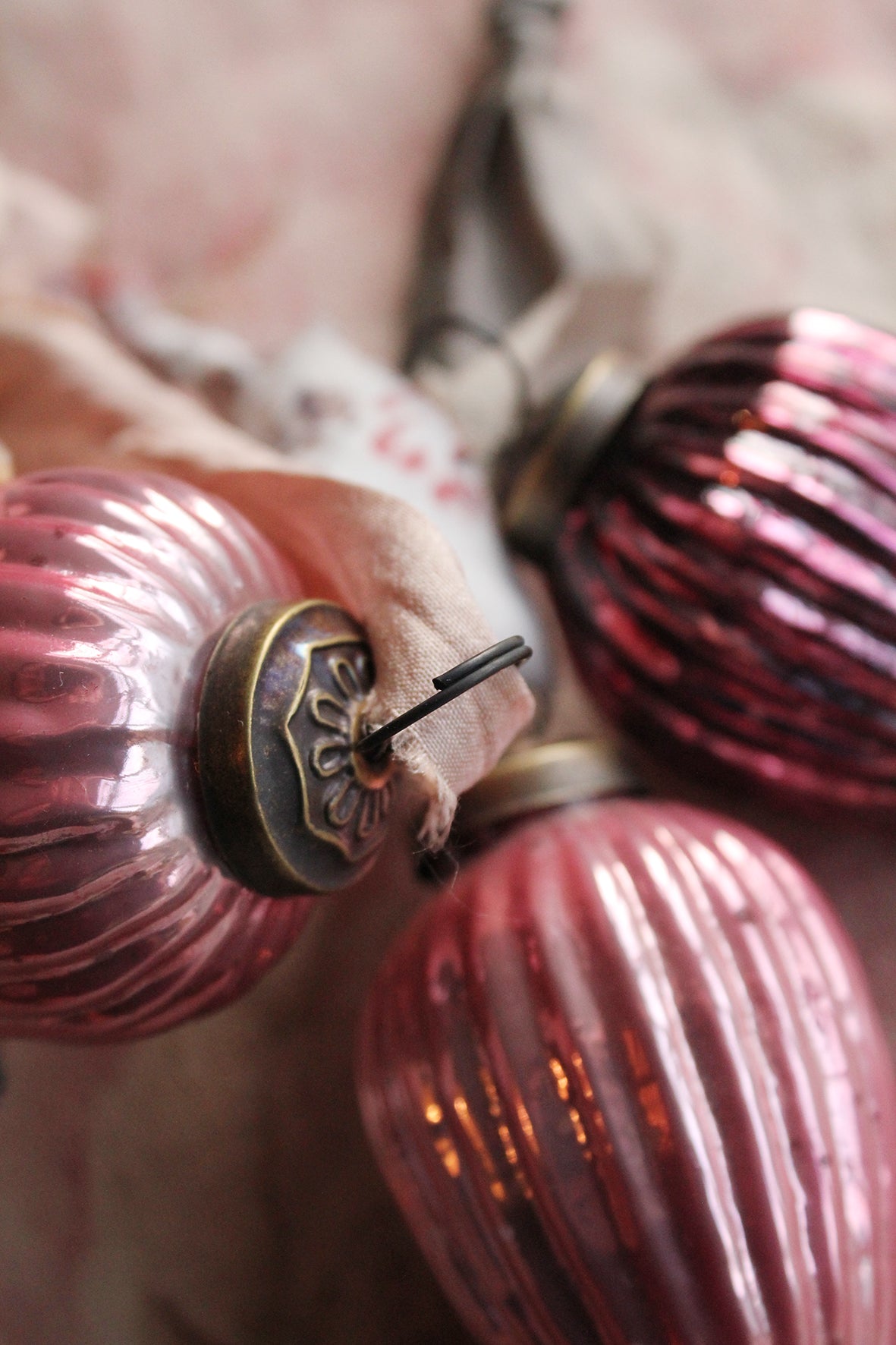 Beautiful Glass Pinecones - Pomegranate