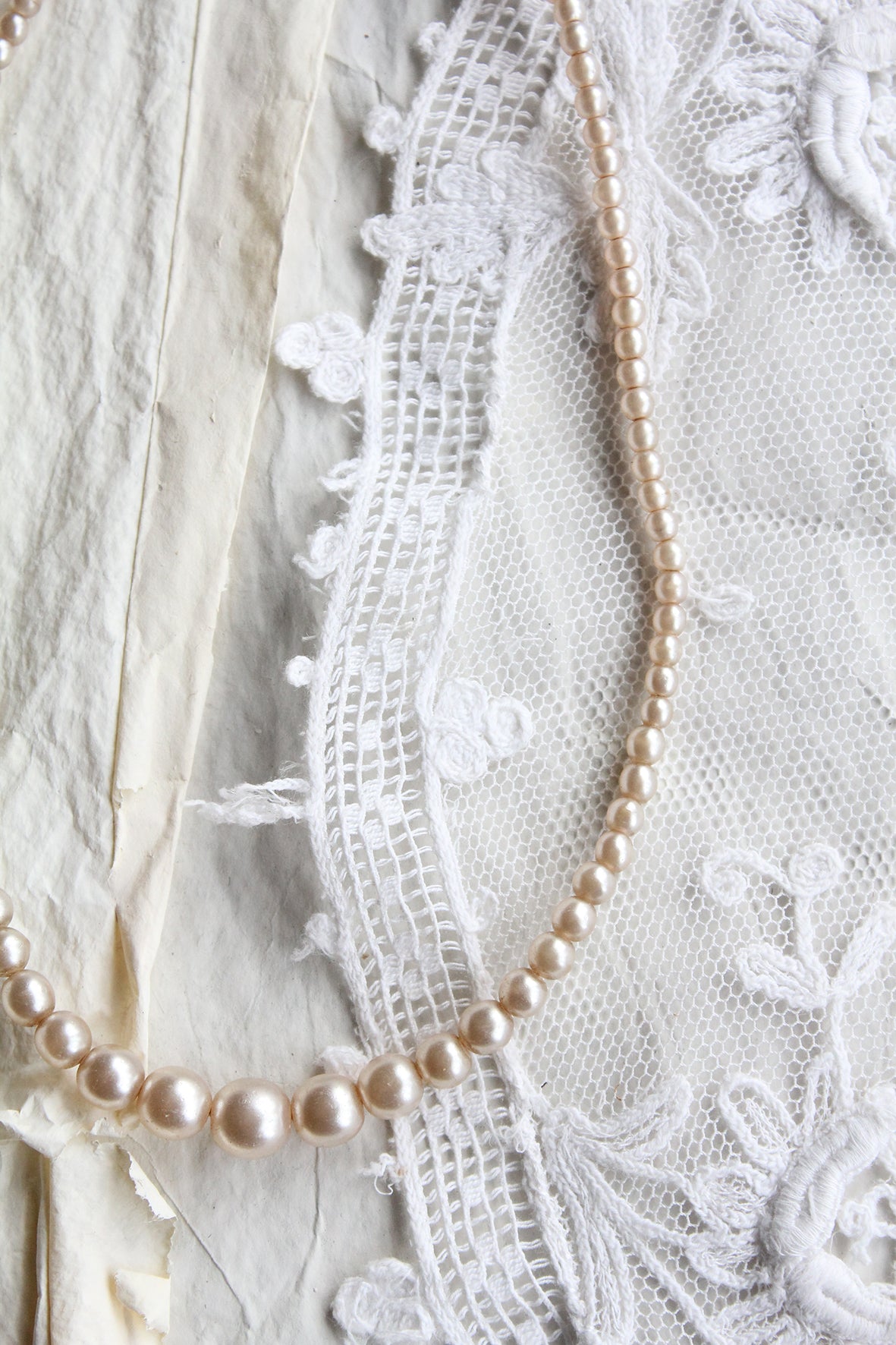 Old Necklace/Garland Wreath Decoration - Quiet Light - Pearl 1