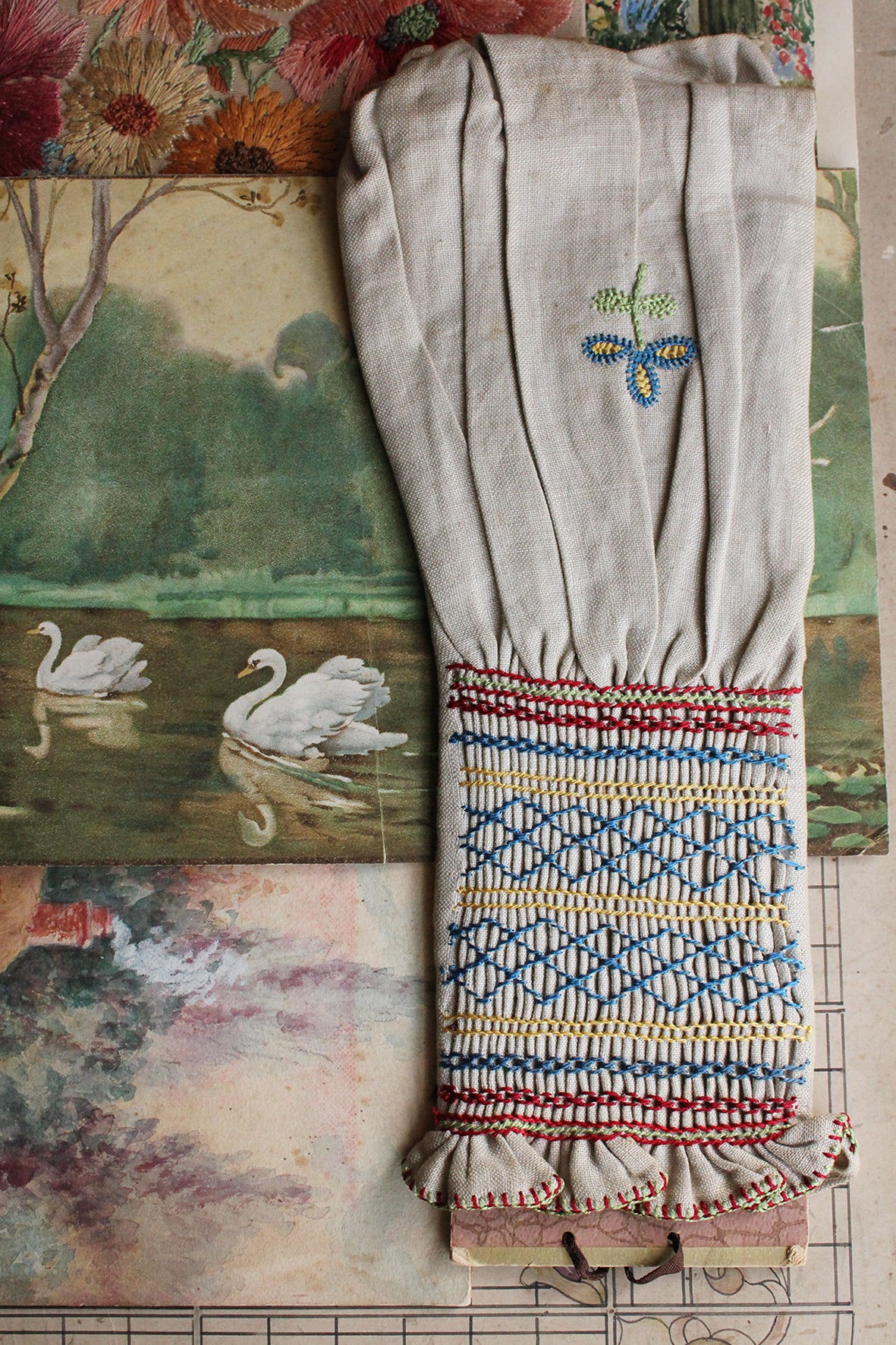 Rare Hand Embroidered Thirties Sampler - Sleeve