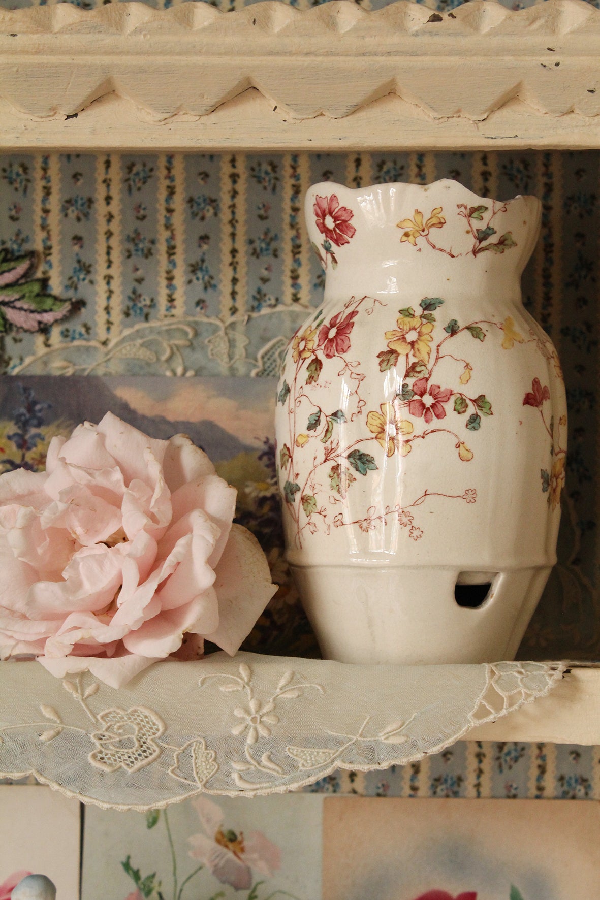 Sweet Rare Posy Vase with Water Tray & Stem Holes - No.2