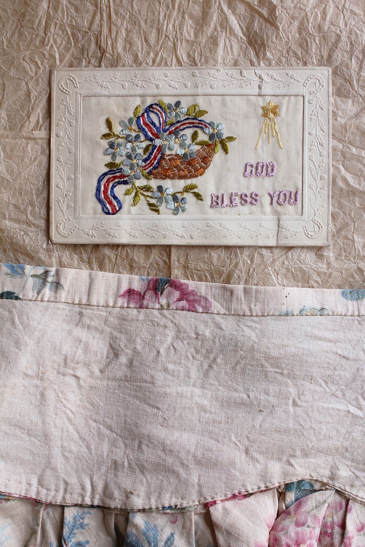Old WW1 Embroidered Postcard - 22