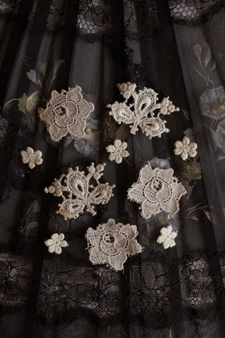 Antique Decoratives - cotton confetti