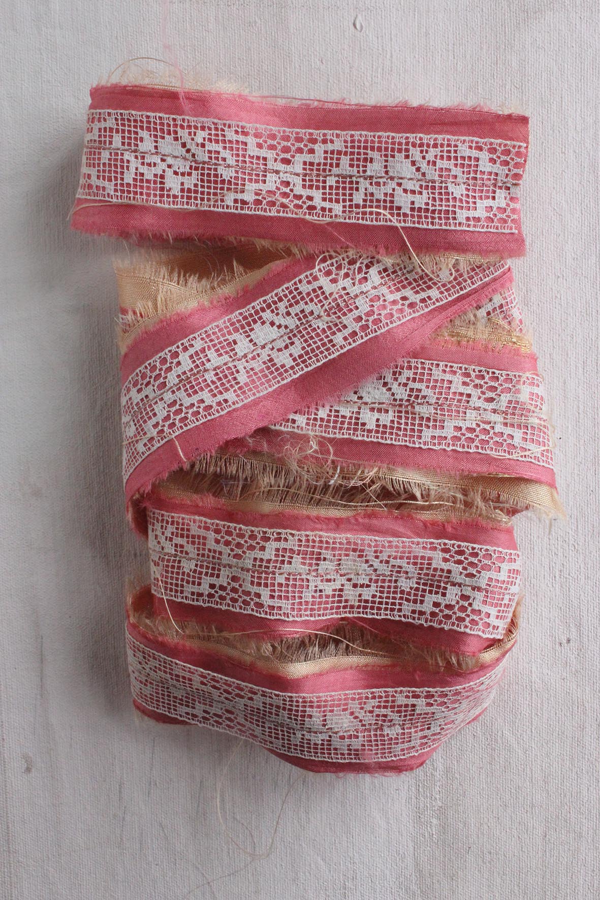 THE RIBBON PATH - Delicate Silk & Valenciennes Lace Ribbon (G)
