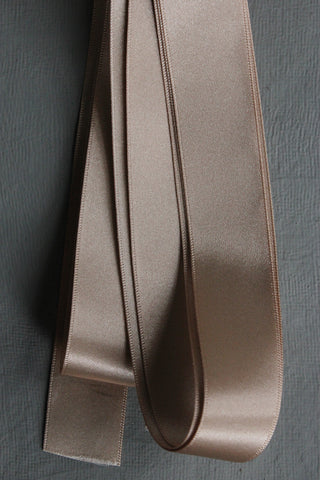 Double Satin Vintage Ribbon - Cinnamon Cream