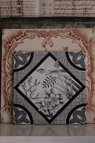 Old Floral Victorian Tile - Black Aesthetic Floral & Grasses
