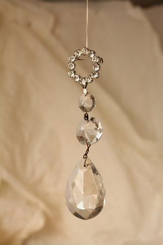 Armoire Brooch & Chandelier Drop Decoration - Ethereal 5