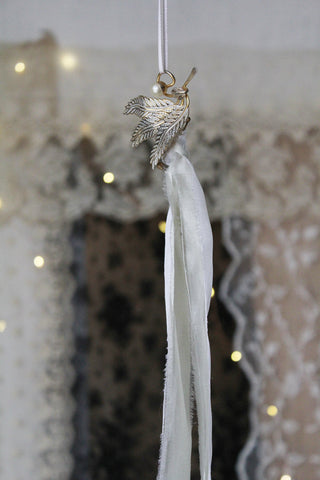 Armoire Brooch Decoration - Serenity - 7