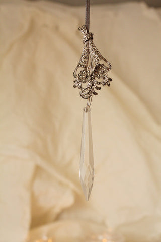 Armoire Brooch & Chandelier Drop Decoration - Ethereal 9