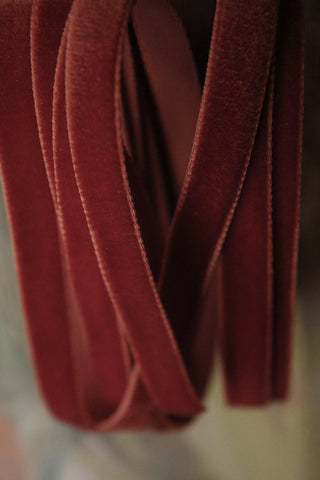 Velvet Ribbon - Auburn - 1cm
