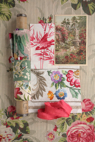 Bloom - Flower Bed 3
