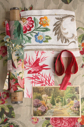 Bloom - Flower Bed 8