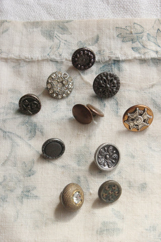 Perfect Collection of Old Project Buttons