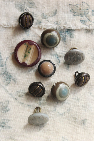 Perfect Collection of Old Project Buttons