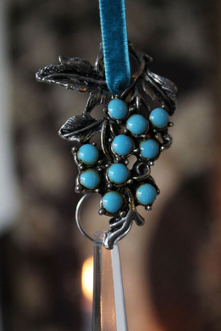 Large Brooch & Chandelier Drop Decoration - Resting Hour - 8