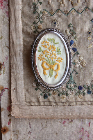 Twenties Embroidered Brooch -  Flowers & Bow