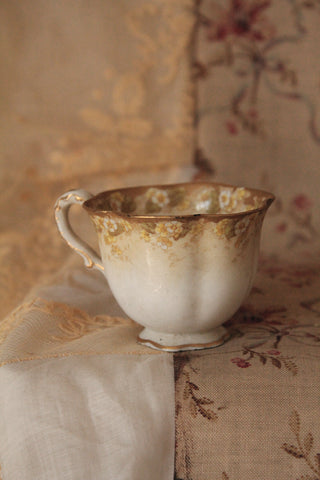 Sweet Old Cup - Camomile
