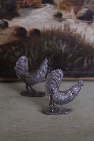 Old Lead Miniatures - Two Cockerels