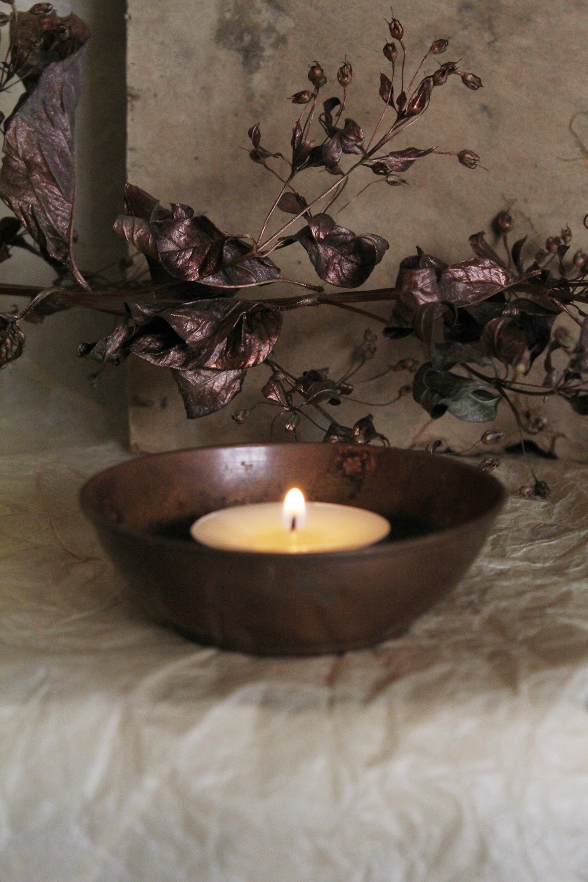 Old Copper Tea Light Dish & Candles