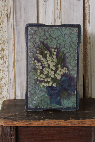Old Lily of the Valley Carr Tin