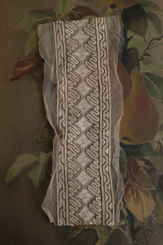 Beautiful Antique Lace Snippet - Art Deco