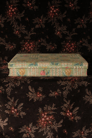 Large Old Fabric Lined Lidded Display Box