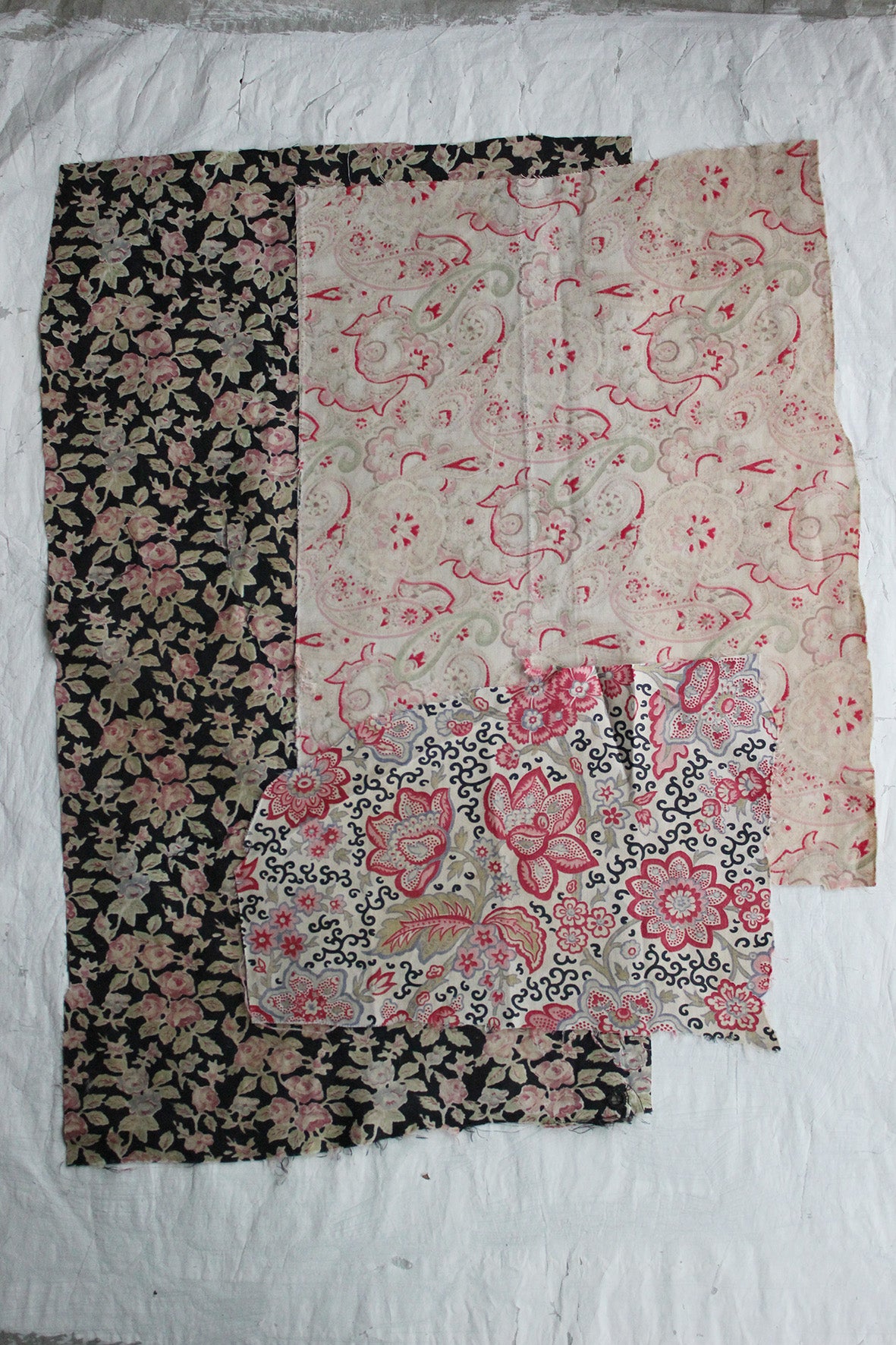 Collection of Reclaimed Printed Vintage Cottons (collection 5)
