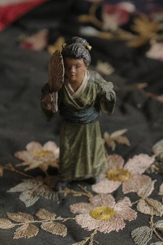 Old Geisha And Mirror