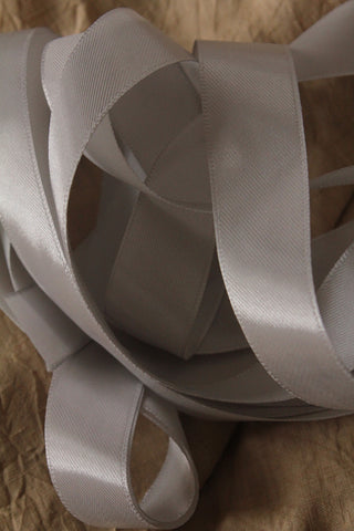 Vintage Gift Ribbon - Soft Silver