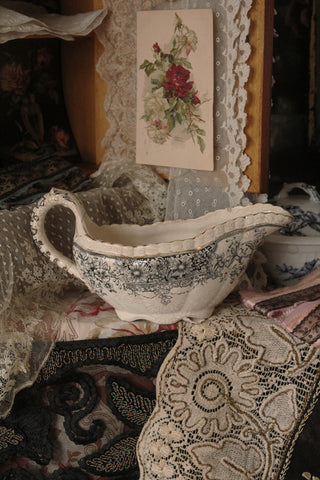 Crackle Glazed Blue and White Victorian Gravy Jug - Stirling