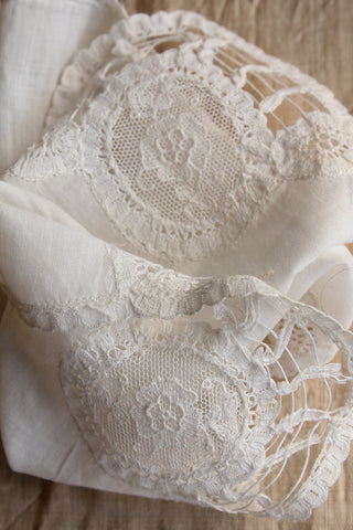 Delicate Floral Cameo Lace Handkerchief