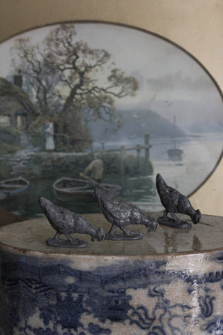 Old Lead Miniatures -Trio of Chickens