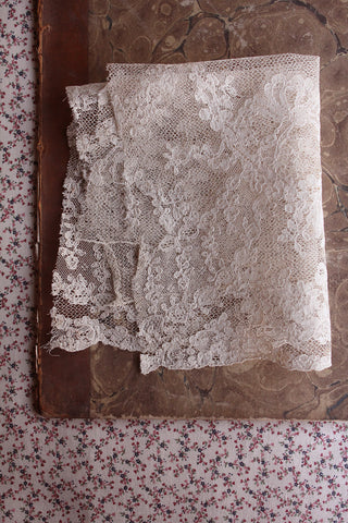 Beautiful Rare Twenties French Lingerie Lace - Example 11
