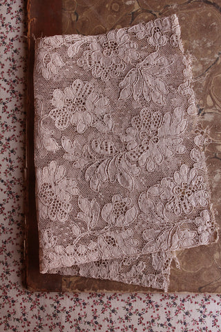Beautiful Rare Twenties French Lingerie Lace - Example 16