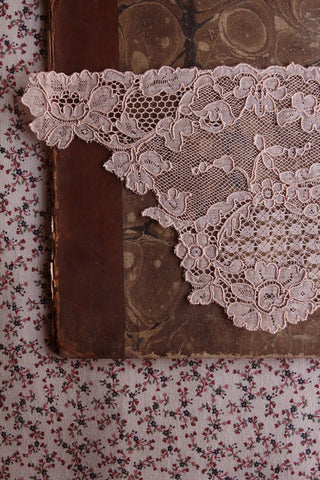Beautiful Rare Twenties French Lingerie Lace - Example 9