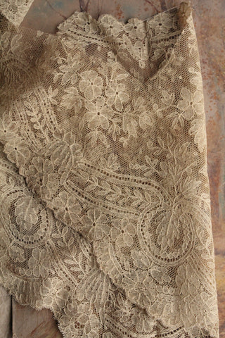 Reclaimed Old Dress Back Collar