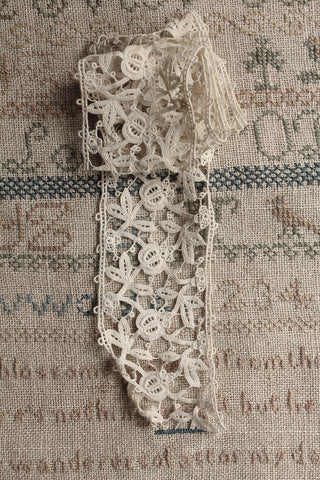 Lace Edging Panel - Pomegranates