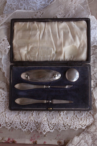 Cased Manicure Set