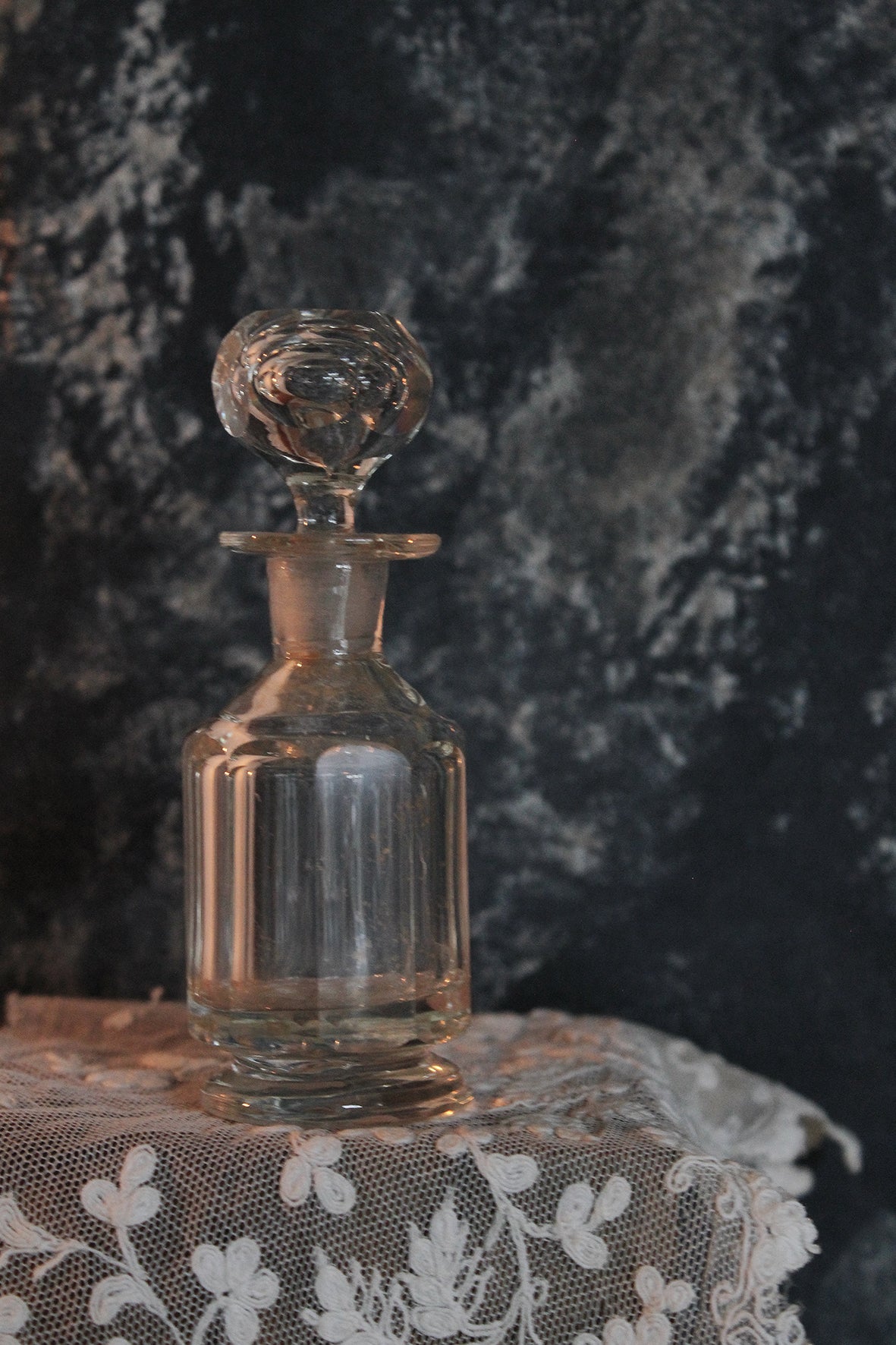 Old Cut Glass Perfume Bottle with Stopper (No.1)